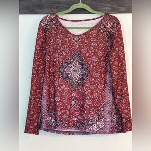 Casual, colorful tunic, large, long sleeves